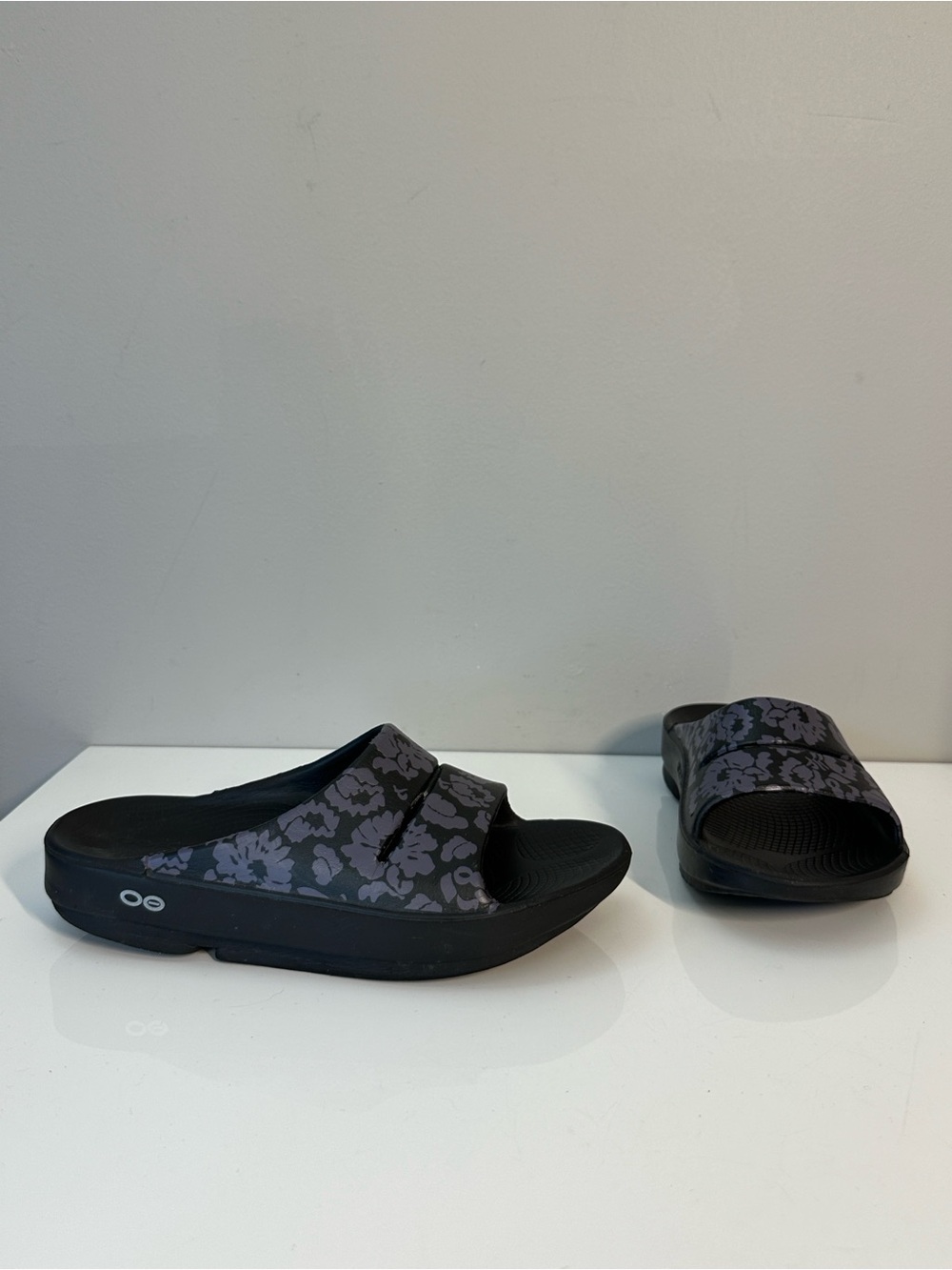 Oofos OOahh Limited Sport Slide Sandals Midnight Tropics Comfort Shoes Size 6